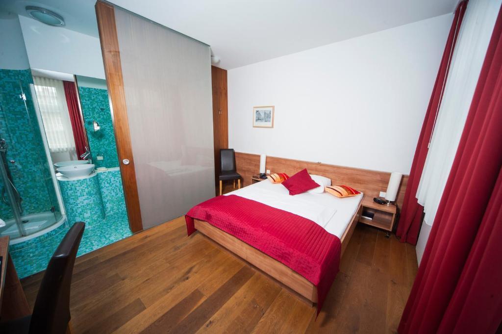 Hotel Zum Hofmaler بوتسدام الغرفة الصورة